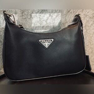 Luxurious Prada Replica Black Purse from Infamous Canal Street NYC